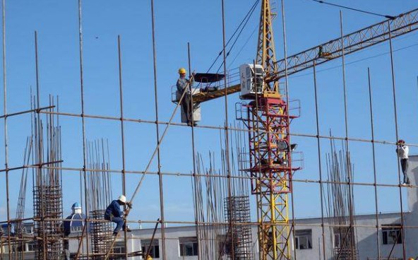 2025年建筑施工资质延期流程及常见问题